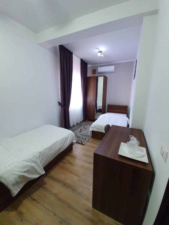 Vily Luxury Rooms Focsani Luaran gambar
